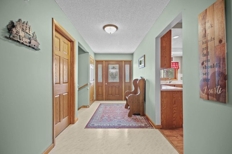 22075 Volga St NE, Wyoming, MN 55092