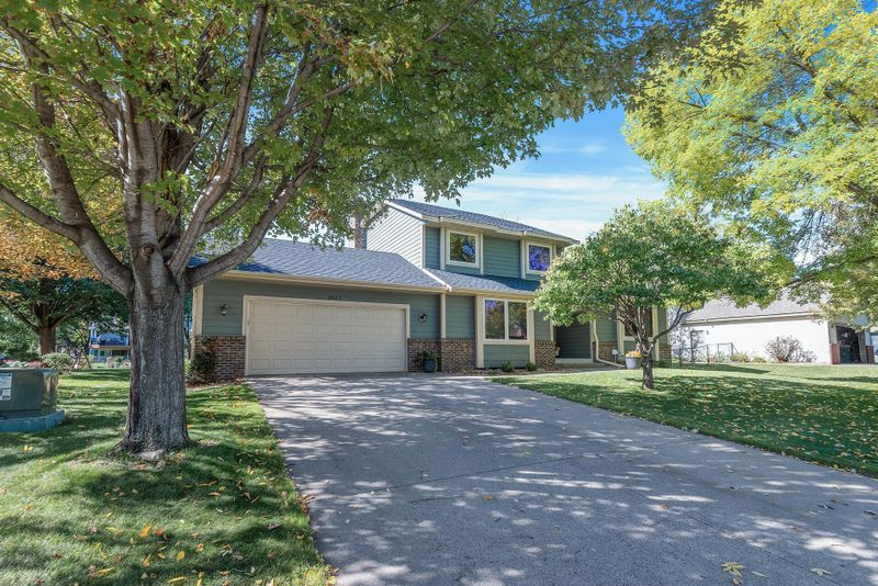 8823 Loch Lomond Ct, Brooklyn Park, MN 55443