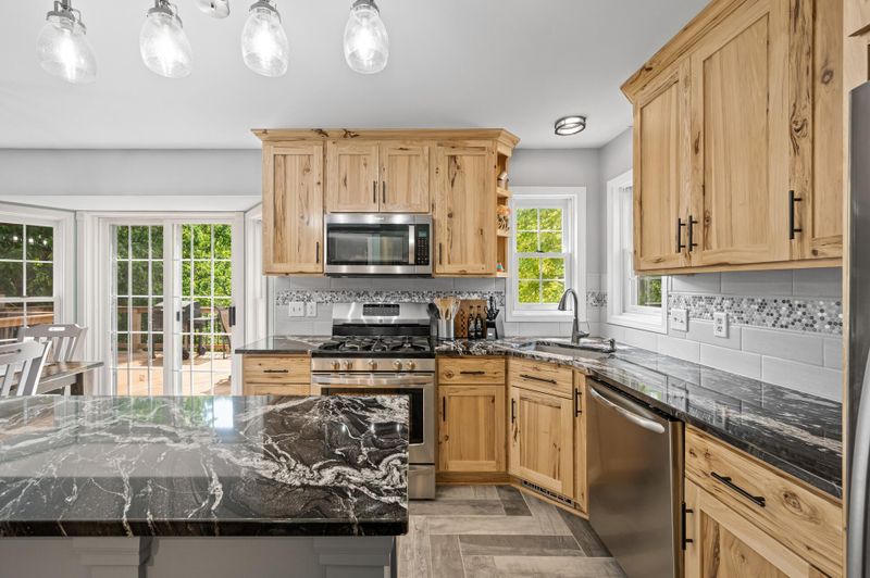 4599 River Bend Pl, Savage, MN 55378