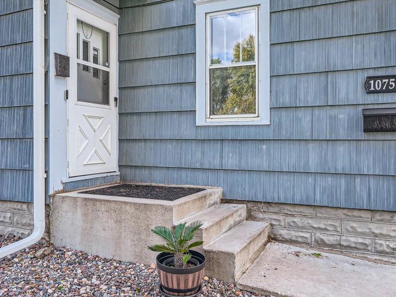 10752 Zenith Ave S, Bloomington, MN 55431