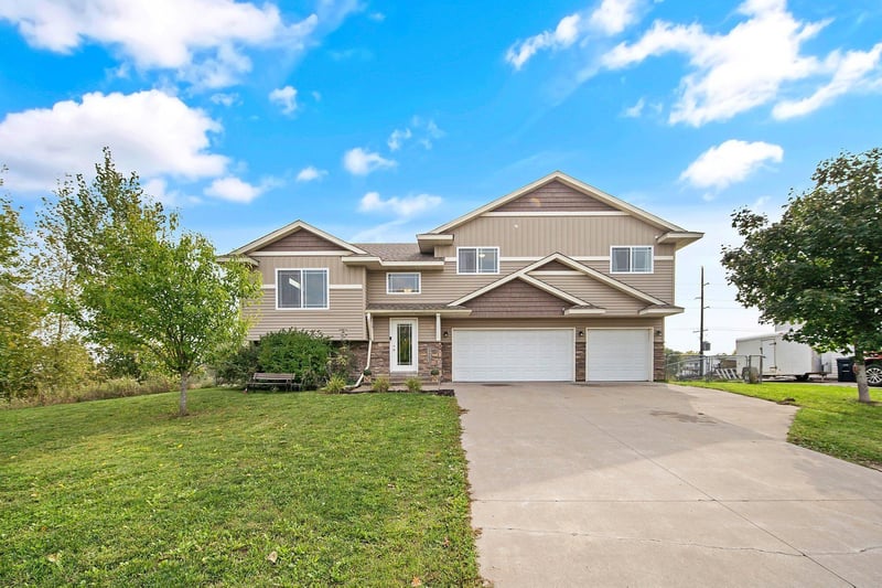17713 311th Ct, Shafer, MN 55074