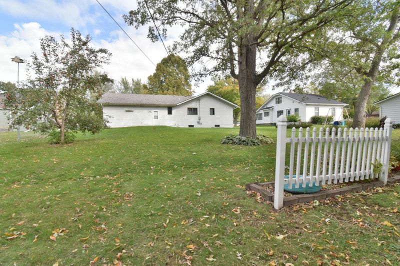 605 5th Ave N, Sauk Rapids, MN 56379