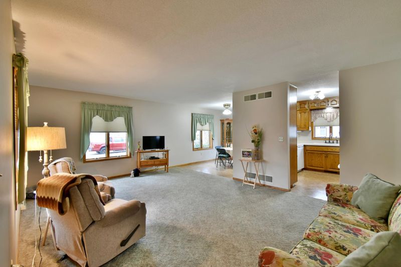 605 5th Ave N, Sauk Rapids, MN 56379