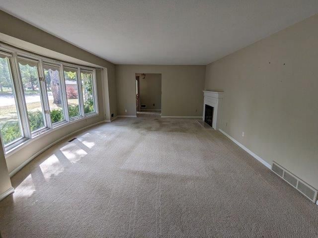 933 Jeffrey Ct, Saint Cloud, MN 56303