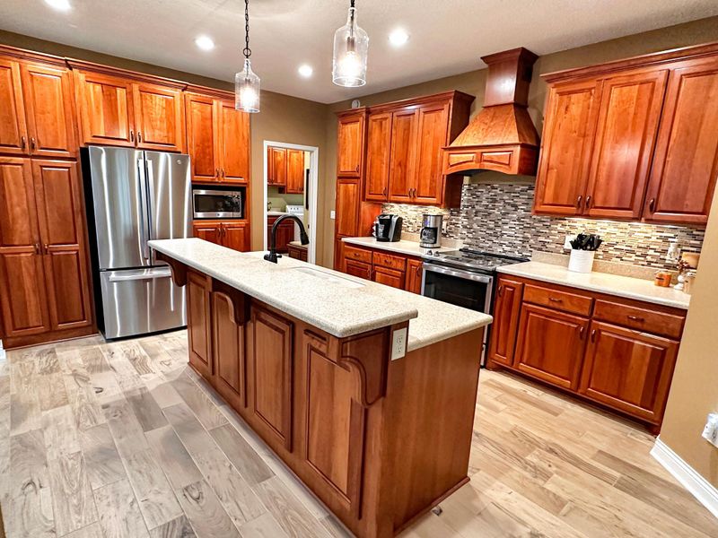 10713 Toledo Ln N, Brooklyn Park, MN 55443