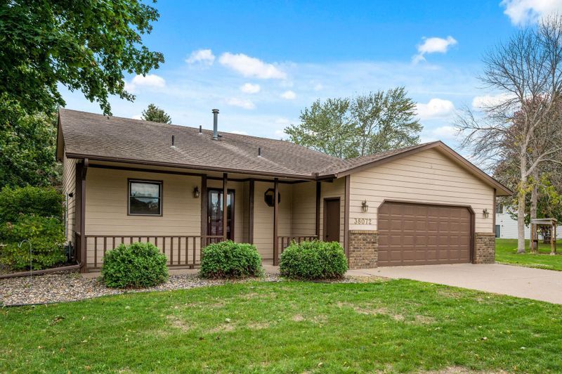 38072 Feaski Cir, North Branch, MN 55056