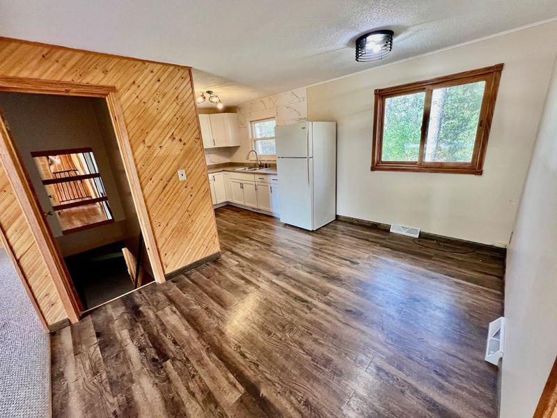 502 3rd Avenue Se, Cook, MN 55723