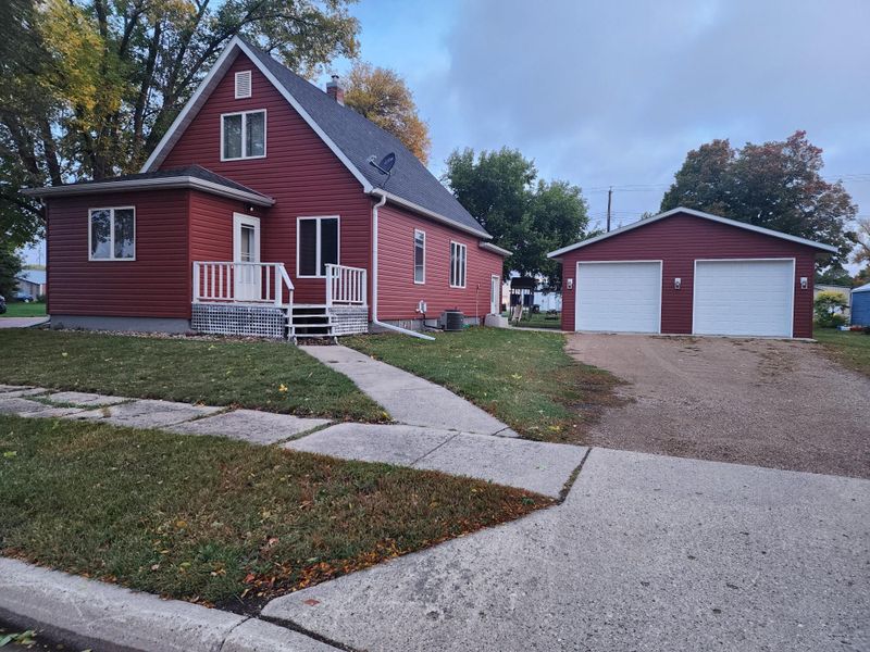 161 Ash St W, Trimont, MN 56176