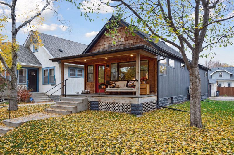 673 Cottage Ave E, Saint Paul, MN 55106