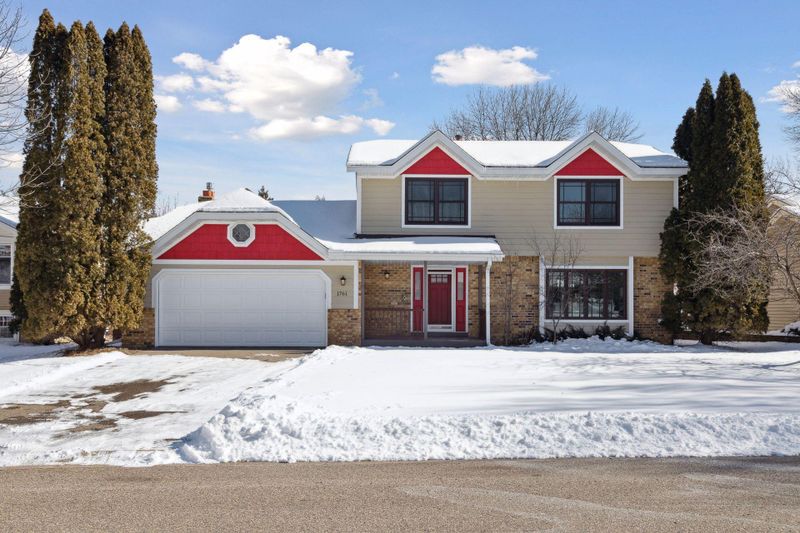 1761 Helmo Rd N, Oakdale, MN 55128