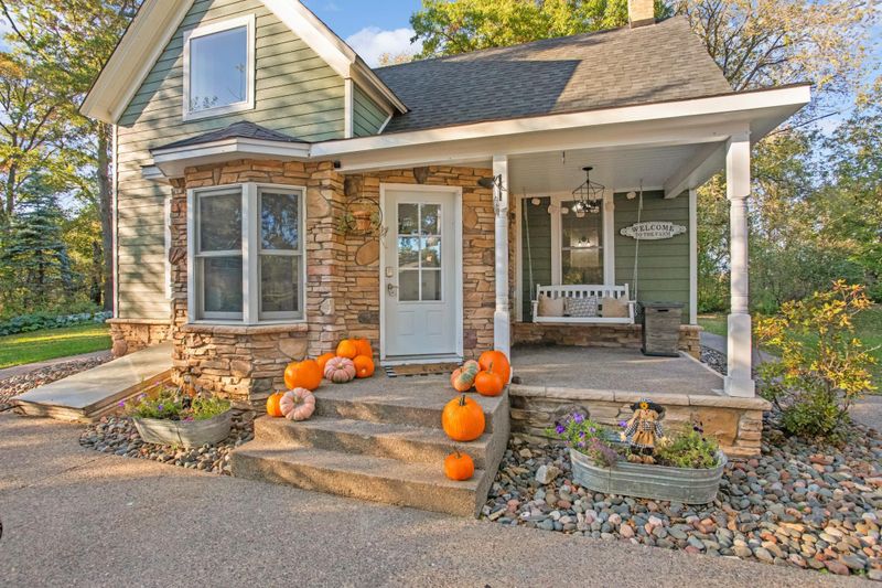 2533 309th Ave NW, Cambridge, MN 55008