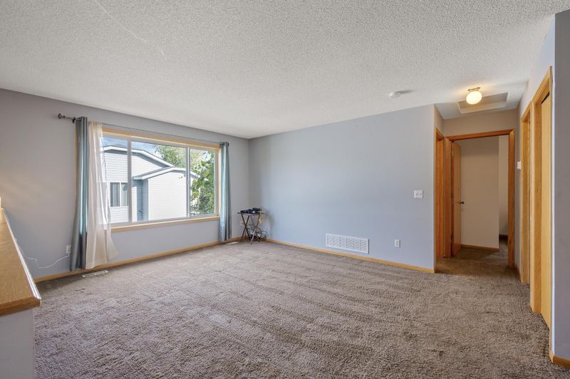 6130 Mill Run Rd, Monticello, MN 55362