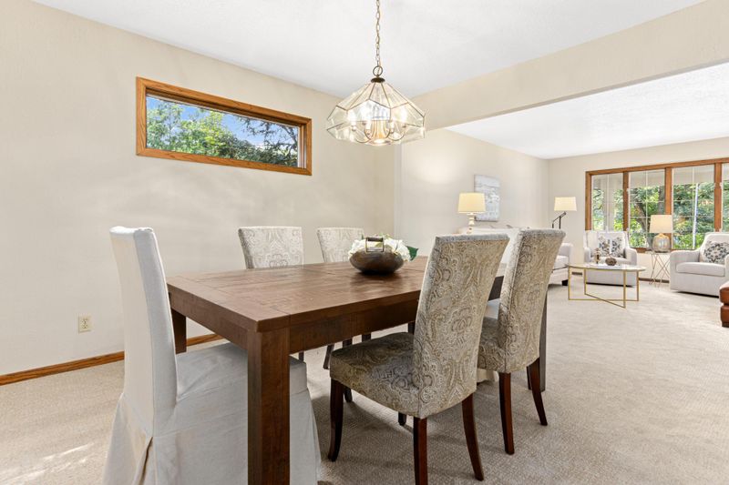 1401 Indian Oaks Trl, Arden Hills, MN 55112