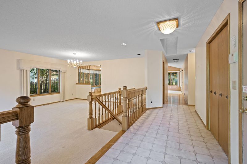 10309 Wildwood Rd, Bloomington, MN 55437