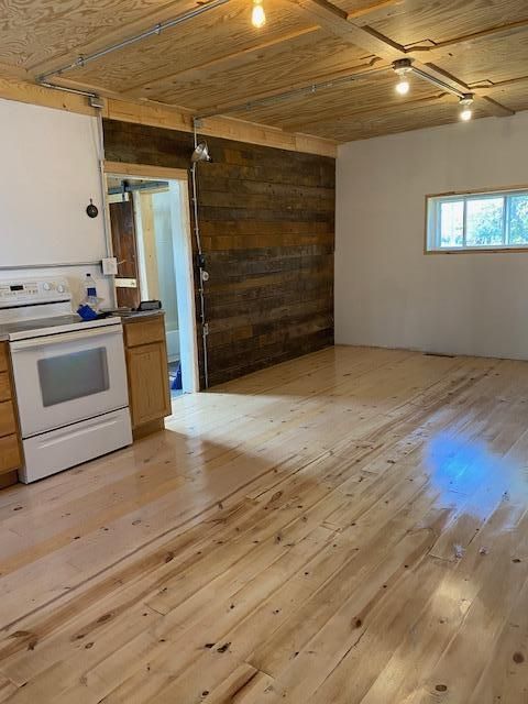 201 Balmoral Ave, Henning, MN 56551
