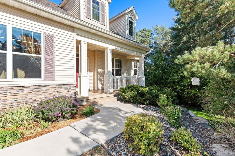 10215 Regent Ave N, Brooklyn Park, MN 55443