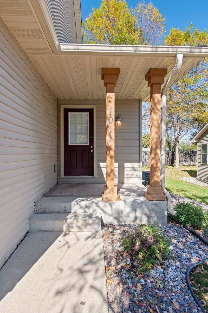 1011 6th Ave NE, Buffalo, MN 55313