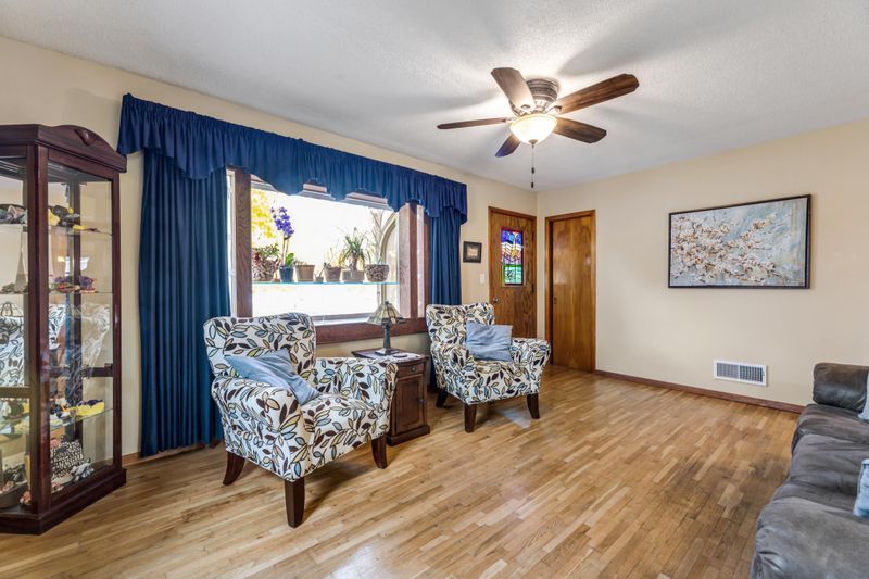 4335 W 7th St, Winona, MN 55987