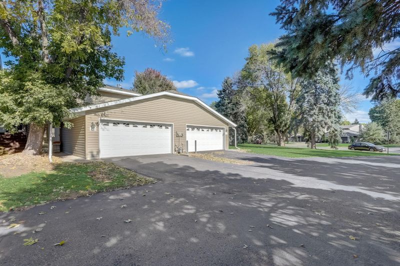 403 95th Ln NE, Blaine, MN 55434