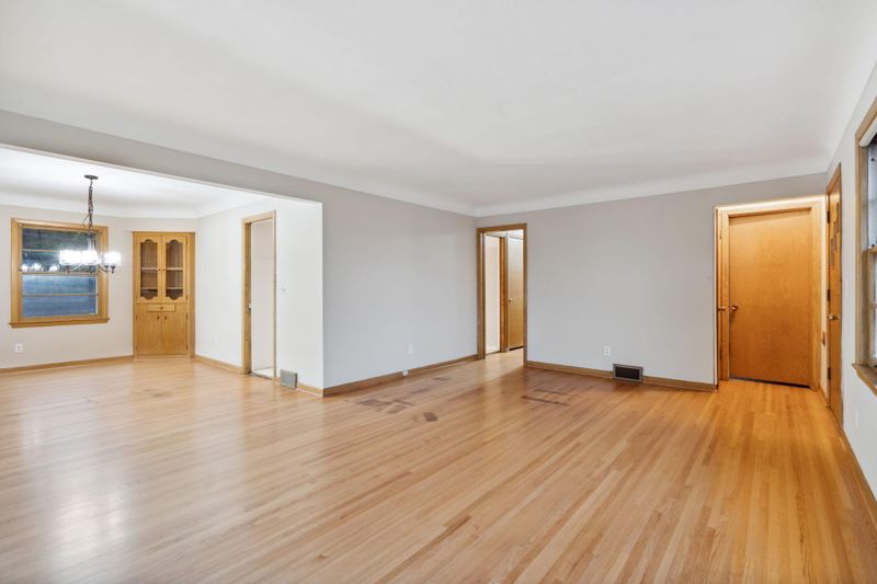 5727 Brooklyn Blvd, Brooklyn Center, MN 55429