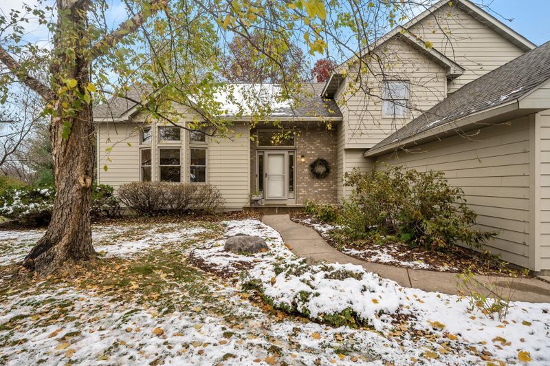 7580 44th St N, Oakdale, MN 55128