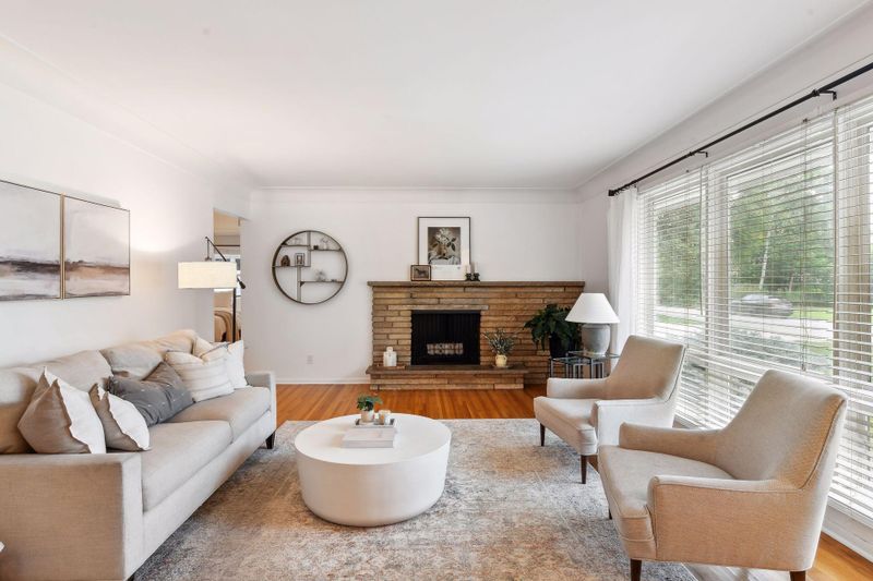 6328 Saint Johns Ave, Edina, MN 55424