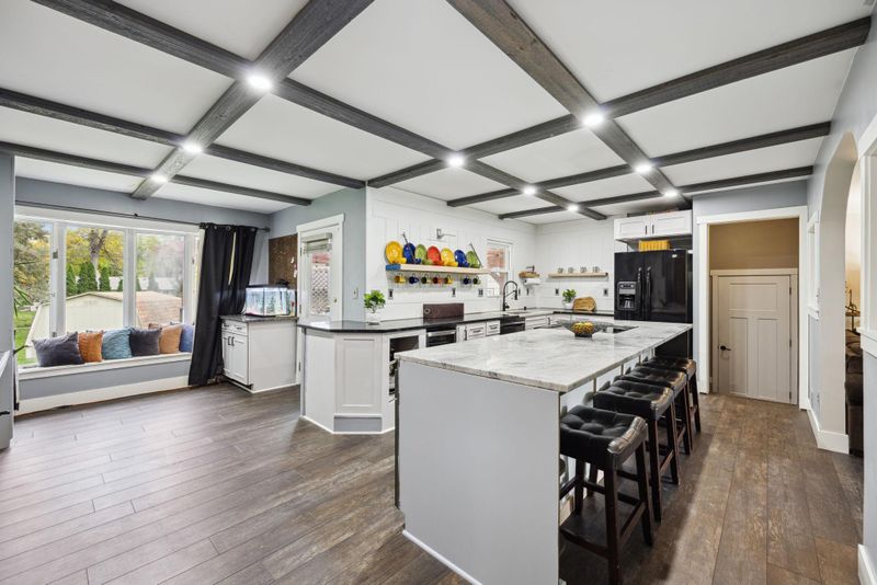 2070 Birch St, White Bear Lake, MN 55110