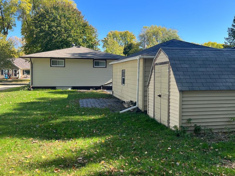 620 13th St SW, Willmar, MN 56201