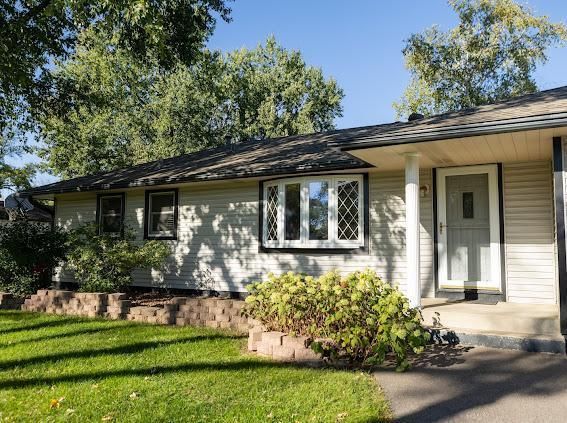 7949 Penn Ave N, Minneapolis, MN 55444