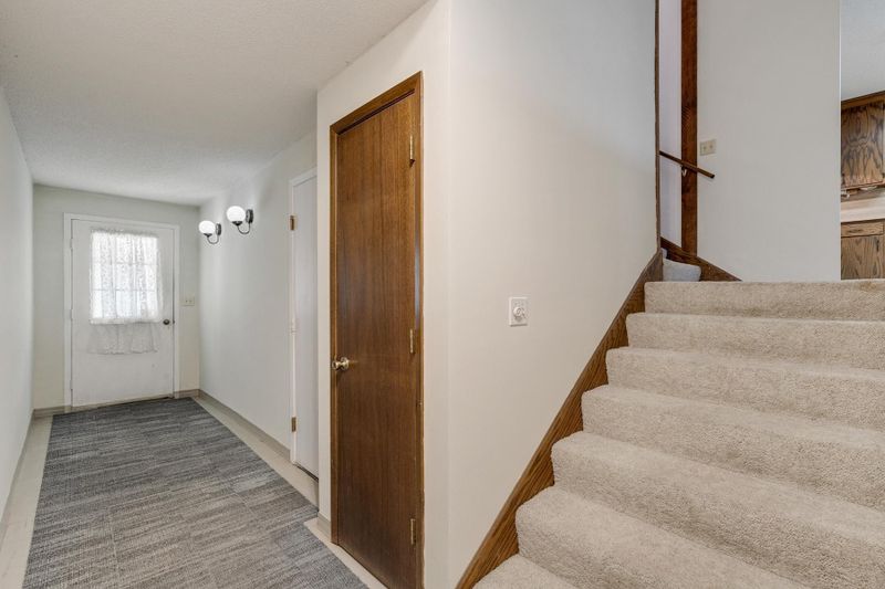37 Garden Dr, Burnsville, MN 55337