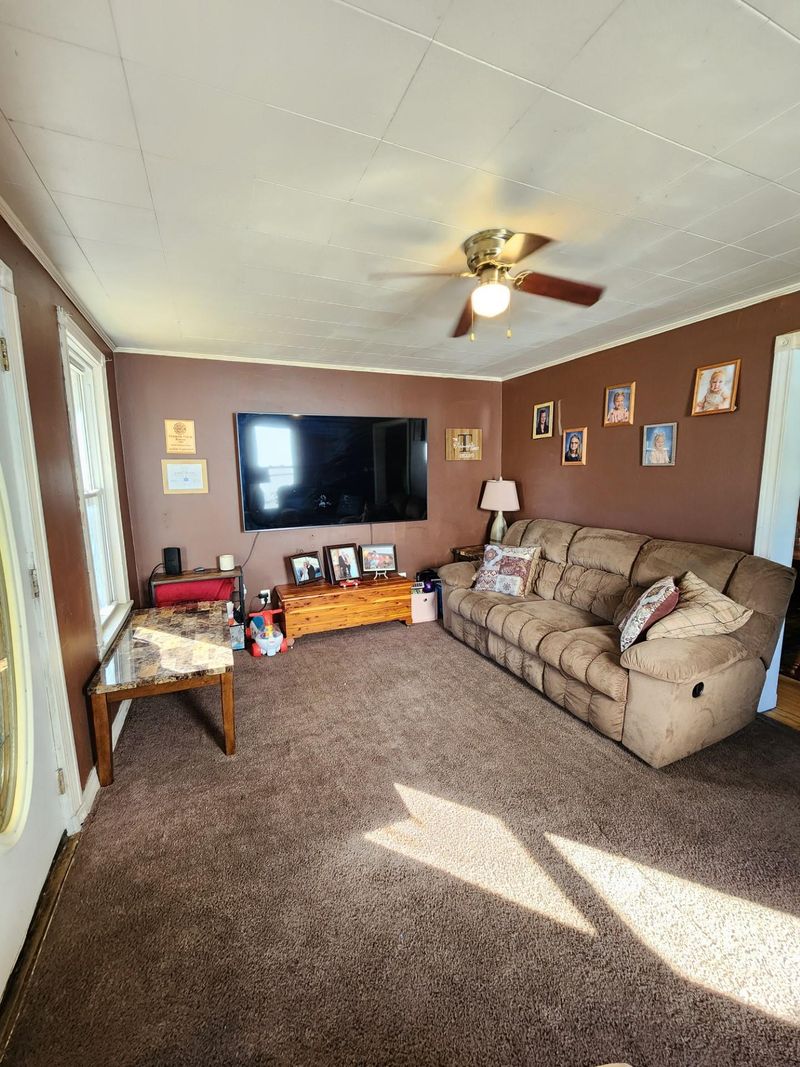 836 W Broadway St, Winona, MN 55987
