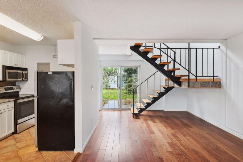 1501 American Blvd E #203, Bloomington, MN 55425