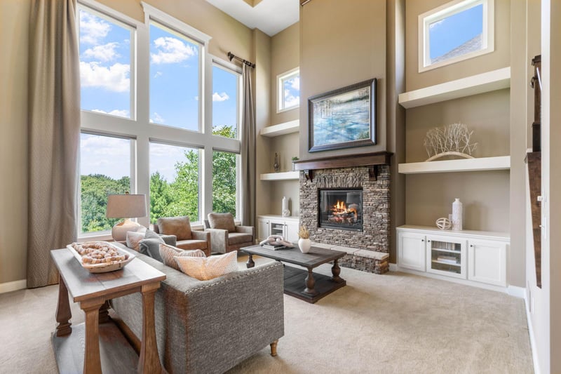 371 Riverside Cir, Anoka, MN 55303