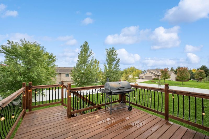 1005 Marion St SE, Isanti, MN 55040