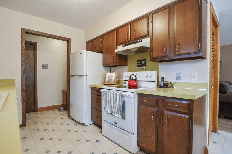 308 Linden Pl S, Northfield, MN 55057