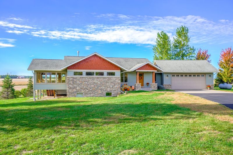 485 230th St, Osceola, WI 54020