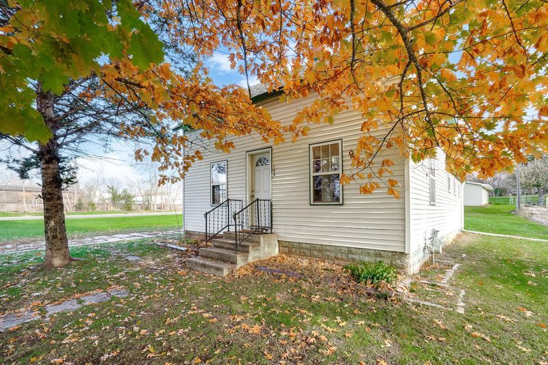 104 4th St S, Delano, MN 55328
