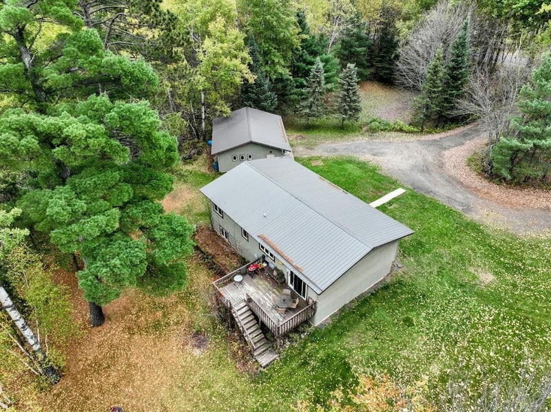315 Viking Dr, Hoyt Lakes, MN 55750