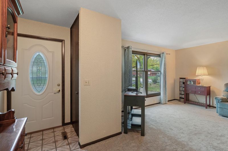 2201 105th Ln NW, Coon Rapids, MN 55433