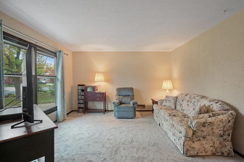 2201 105th Ln NW, Coon Rapids, MN 55433