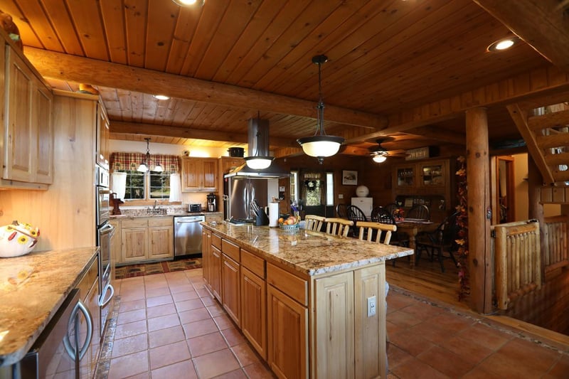 7486 Clearview Dr, Cook, MN 55723