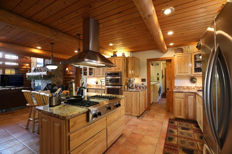 7486 Clearview Dr, Cook, MN 55723