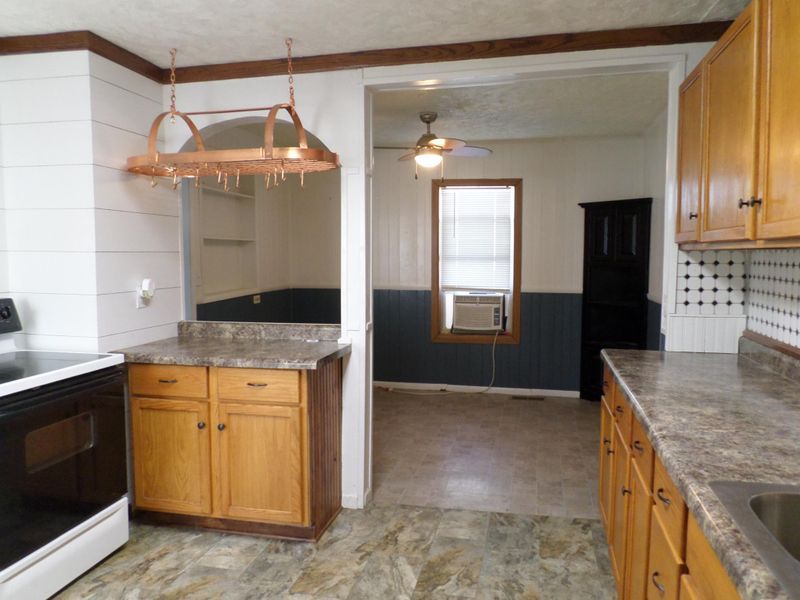 950 Tindolph Ave S, Thief River Falls, MN 56701