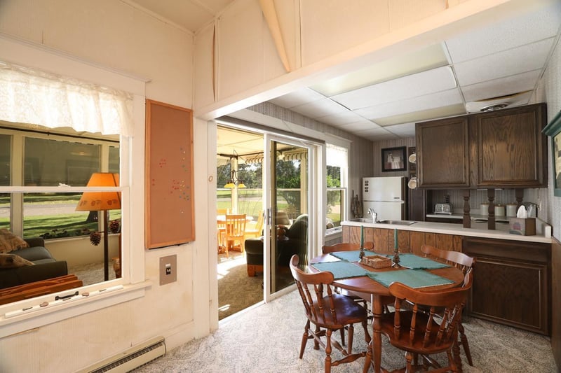 6517 White Pine Ln, Gilbert, MN 55741