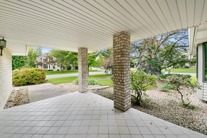 8876 Inverness Ter, Brooklyn Park, MN 55443