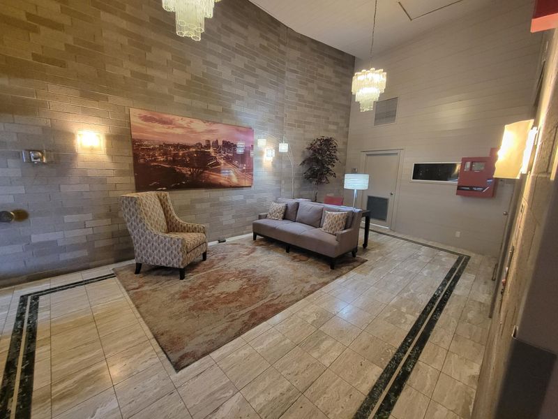 66 9th St E #2107, Saint Paul, MN 55101