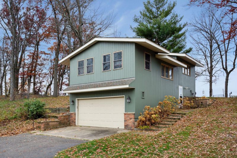 33620 Dysprosium St NW, Cambridge, MN 55008