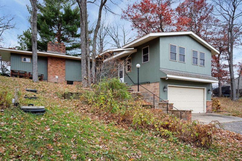 33620 Dysprosium St NW, Cambridge, MN 55008
