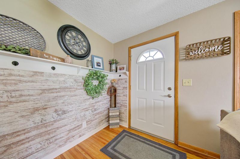 1418 Bigelow Ave, Owatonna, MN 55060