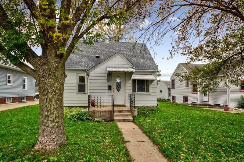 427 S 4th St, Le Sueur, MN 56058